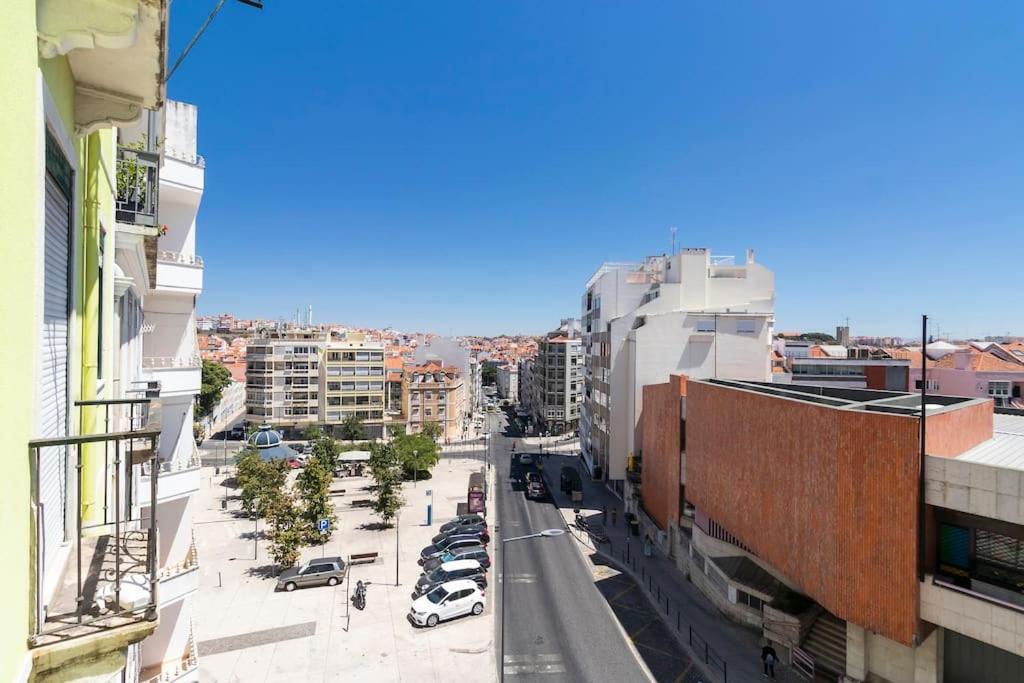 Spacious Apartment Near Saldanha Lisboa Dış mekan fotoğraf
